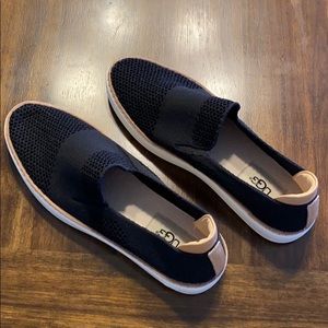 NEW UGG Sammy Slip-on sneaker, size 6.0